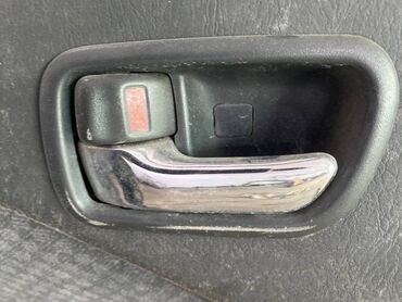 тайота видном 2 5: Ручка двери внутренняя Toyota Avensis 2.0 БЕНЗИН 2002 задн. лев