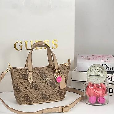 Torbe: Mini torba Guess 1981 – monogram platno - Model: mini tote/crossbody — 5