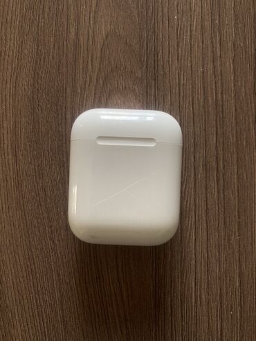 купить аирподс в бишкеке: Продаю оригинальные AirPods 2. Все работает без проблем. Имеет