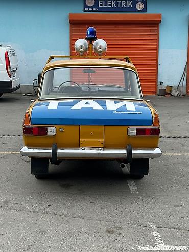 Москвич: Antikvar sovet avtomobilləri 1970 ci illərə aid qai yol polisi maşını — 5