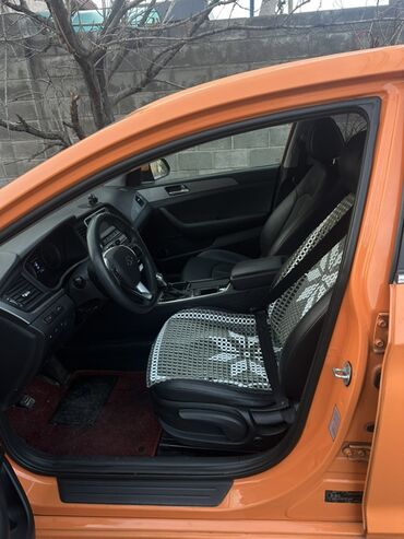 Hyundai: Hyundai Sonata: 2019 г., 2 л, Автомат, Газ, Седан at lalafo.kg — 2 Hyundai: Hyundai Sonata: 2019 г., 2 л, Автомат, Газ, Седан — 2