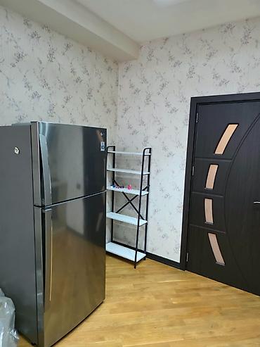 zigda kirayə evler: Ev Xətai m/s-a 4-5 dəq piyada məsafədə yerləşir. 1 xanım otaq yoldaşı — 8