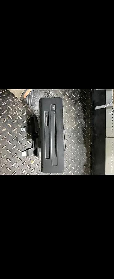 punjac akumulatora: AUDI A4 A5 B9 16-22 MMI UNIT MULTIMEDIJA 8W0035824 | Audi vagen — 2