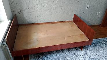 bunk bed: Полуторка деревянная кровать классического типа. - Материал: каркас и — 1