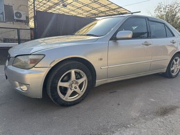 ауди а читири: Toyota Altezza: 2003 г., 2 л, Автомат, Бензин, Седан