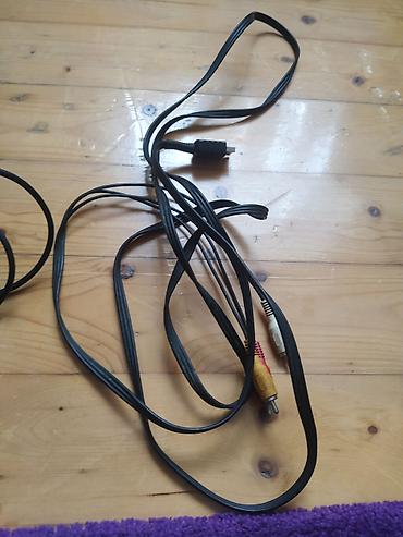 oyun barmaqlığı: Sony PlayStation 2 Slim (SCPH-7xxxx seriyası) Paket məzmunu: - PS2 — 1