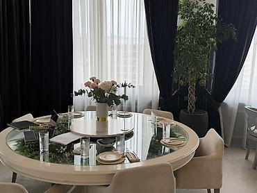 Эмерек кызматтары: Буйрутмага стол жана отургуч комплект, Ресторандар, кафелер үчүн, Тегерек — 10