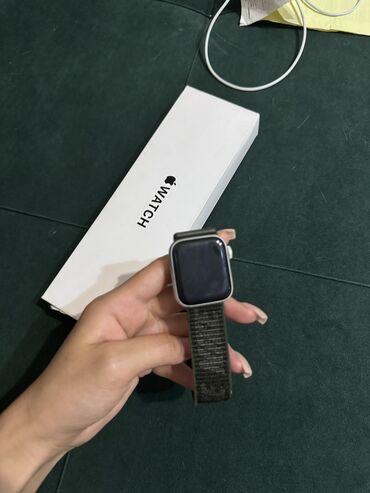золотой сеп: Apple Watch SE 10 2023 в комплекте всё - коробка, оригинальная
