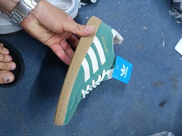 converse нови сад – слике: Adidas, 44