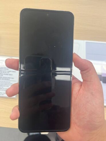 z flip 4: Samsung Galaxy Z Flip 4, 256 GB, rəng - Göy, Barmaq izi, Face ID