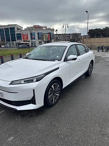 changan a05 arxa bufer: Changan Qiyuan A05: 1.5 l | 2025 il Sedan — 4