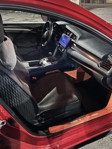 Honda: Honda Civic: 2017 г., 1.5 л, Механика, Бензин, Хэтчбэк — 10