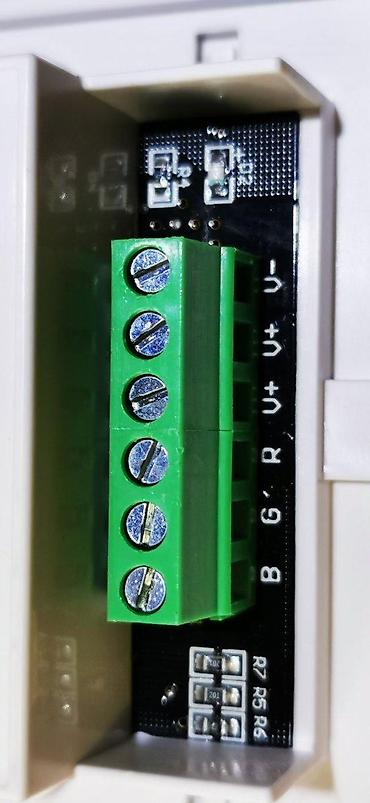 jastucnice dormeo: RGB kontroler zidni osetljiv na dodir STAKLO. PVC 3800RSD VPC 3300rsd — 9