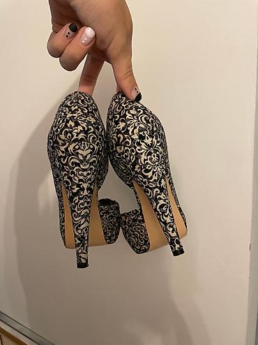 foot patch: Продаю туфли. 38-39 размер. Видели свет всего один раз. Очень удобная — 4
