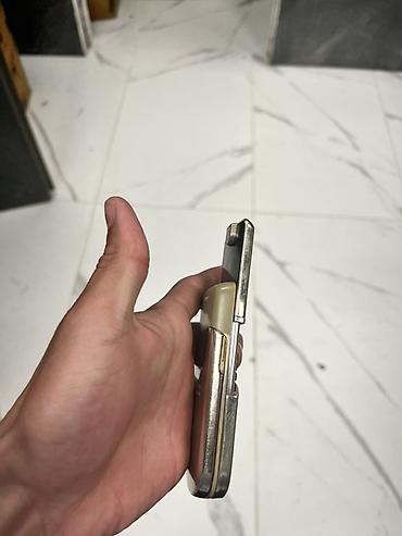 Nokia: Nokia 8 Sirocco, rəng - Gümüşü, Düyməli — 9