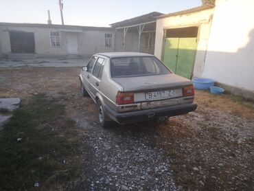 домкрат для машины цена: Volkswagen Jetta (седан, 4 двери), ориентировочно конец 1984годпуска