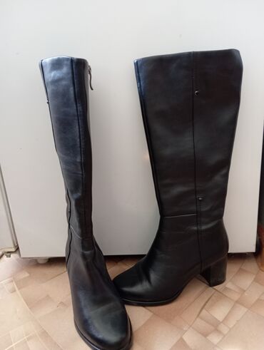 кожанные ботинки: Женские кожаные сапоги до колена - Цвет: классический чёрный -