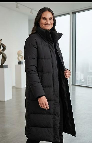 zimska jakna lidl: Duga ženska zimska jakna – crna, pufnasta - Kroj: dugačak, ispod — 1