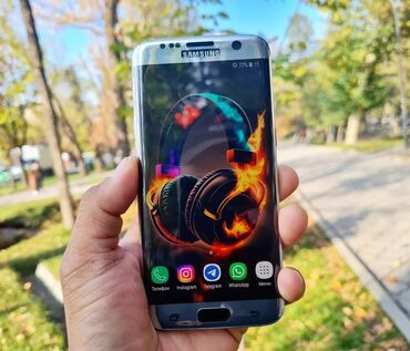 samsung 50: Samsung Galaxy S7 Edge, Колдонулган, 128 ГБ, түсү - Алтын, 2 SIM