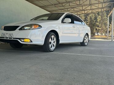 Daewoo: Daewoo Gentra: 1.5 l | 2014 il Sedan — 11