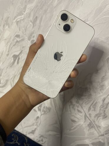 кухонные буфет: IPhone 13 белый идеал только сзади сломано 256гб АКБ73 цена 35000сом