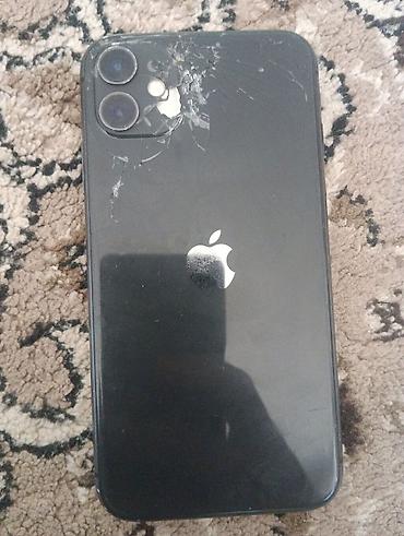 Apple iPhone: IPhone 11, Б/у, 128 ГБ, Черный, Чехол, 72 % — 2