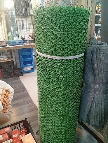Yaşi rengde heyetde muxtelif teyinatdanişletmek ucun dekorativ ve