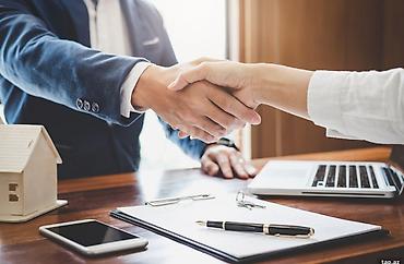 Продажи, работа с клиентами: Продавец-консультант требуется, До 1 года опыта — 1