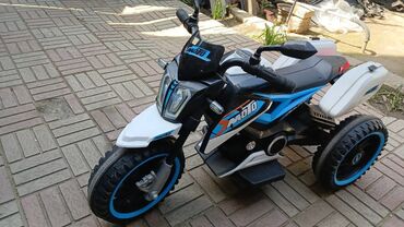 Uşaq üçün elektrik maşınları: Usaq motosikleti 150 azn tecili satilir cox az istifade olunub hec ne