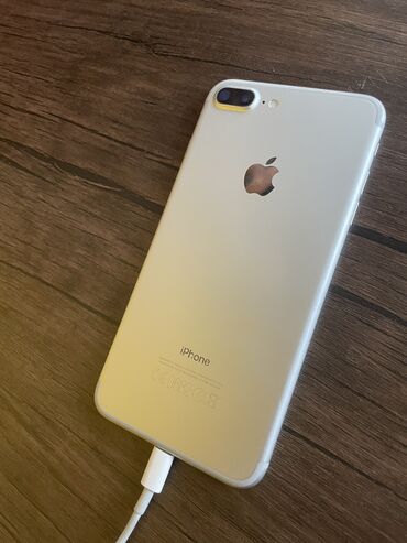 Apple iPhone: IPhone 7 Plus, Б/у, 256 ГБ, Серебристый, Чехол, 100 %