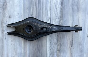 Рычаги: Задний левый рычаг Hyundai 2020 г., Б/у, Оригинал, США — 2