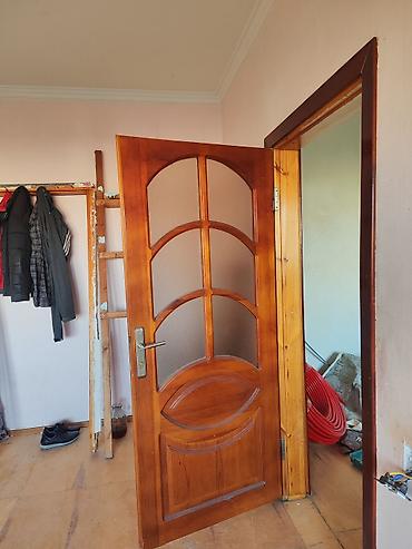 poluq taxta: Taxta interyer qapısı – şüşəli dizayn - Material: təbii ağac — 1