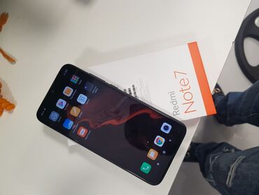 Boşqablar: Xiaomi Mi 8, 128 GB, rəng - Qara, 
 Zəmanət, Sensor, Barmaq izi