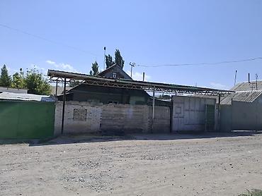 токмак: Город Токмок село Чуй(Покровка)улица Линейная 6 Дом с большим двором и — 1