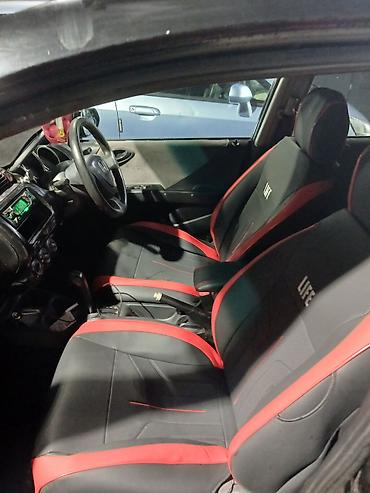 Honda: Honda Fit: 2002 г., 1.3 л, Вариатор, Бензин, Хэтчбэк — 8