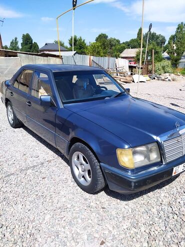 матор авто: Mercedes-Benz W124: 1990 г., 2 л, Механика, Бензин, Седан