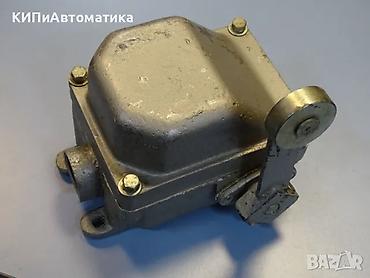 крышку: Концевой роликовый выключатель (рычаг с роликом) Описание: - — 1