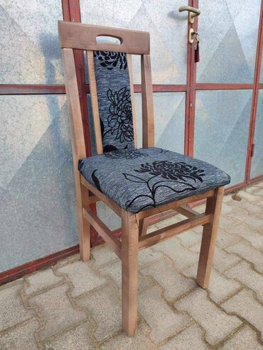 mamut sto i stolice: Trpezarijska stolica, Novo