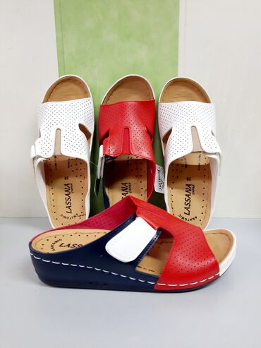 женская обувь 41: Турецкие шлёпки, качество очень удобные и лёгкие, подошва гелевая,цена