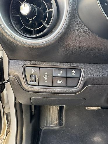byd e1: Kia K3: 2020 г., 1.6 л, Вариатор, Бензин, Седан — 4