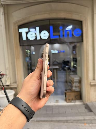 iphone iks: IPhone 16 Pro, 256 GB, Desert Titanium, Zəmanət, Kredit, Simsiz şarj — 3