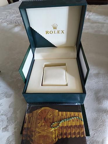 Аксессуары: Lüks saat qutuları və aksesuar dəsti Tərkib: - Rolex yaşıl rəngli — 6