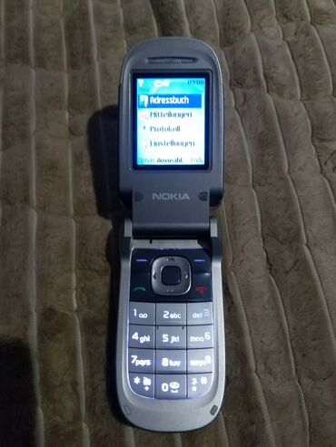 Nokia: Nokia preklopni telefon (clamshell) - Model sa spoljnim ekranom plave — 6