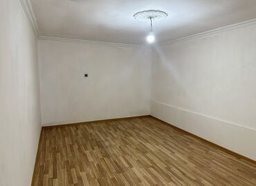 Həyət evləri və villaların satışı: 3 otaqlı, 100 kv. m, Kredit yoxdur, Orta təmir — 8