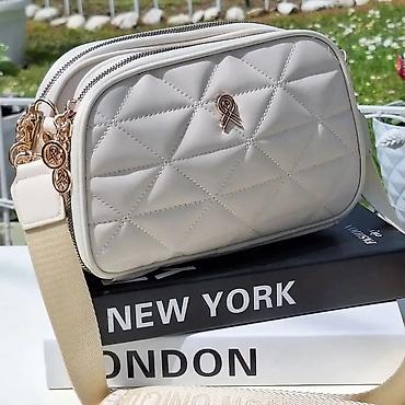 Torbe: Ženska crossbody torba sa dvostrukim rajsferšlus pregradama - — 2
