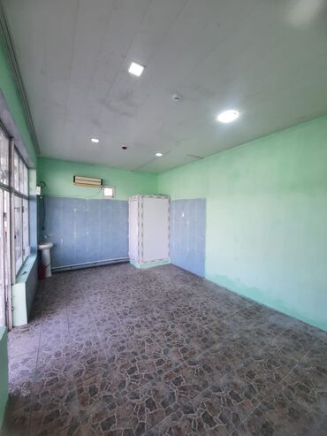 Mağazalar: Mingecevir merkezde Maqamayevde 25 kv cixarisli obyek — 1