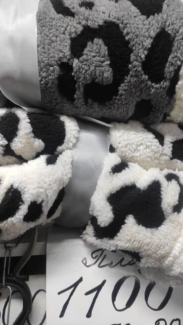 Одеяла и пледы: Плед, Новый, Все сезоны, Двусторонний, Плюшевый — 51