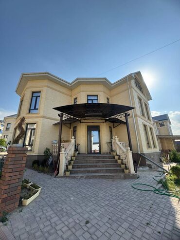 дом в селе садовом: Дом, 290 м², 5 комнат, Агентство недвижимости