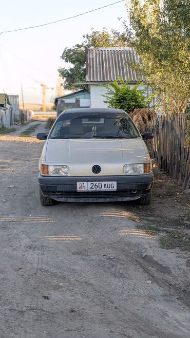Volkswagen: Volkswagen Passat: 1989 г., 1.8 л, Автомат, Бензин, Седан — 6
