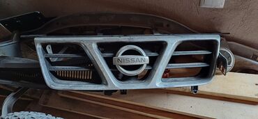 Решетки, облицовки: Решетка радиатора Nissan 2004 г., Б/у, Оригинал, Япония